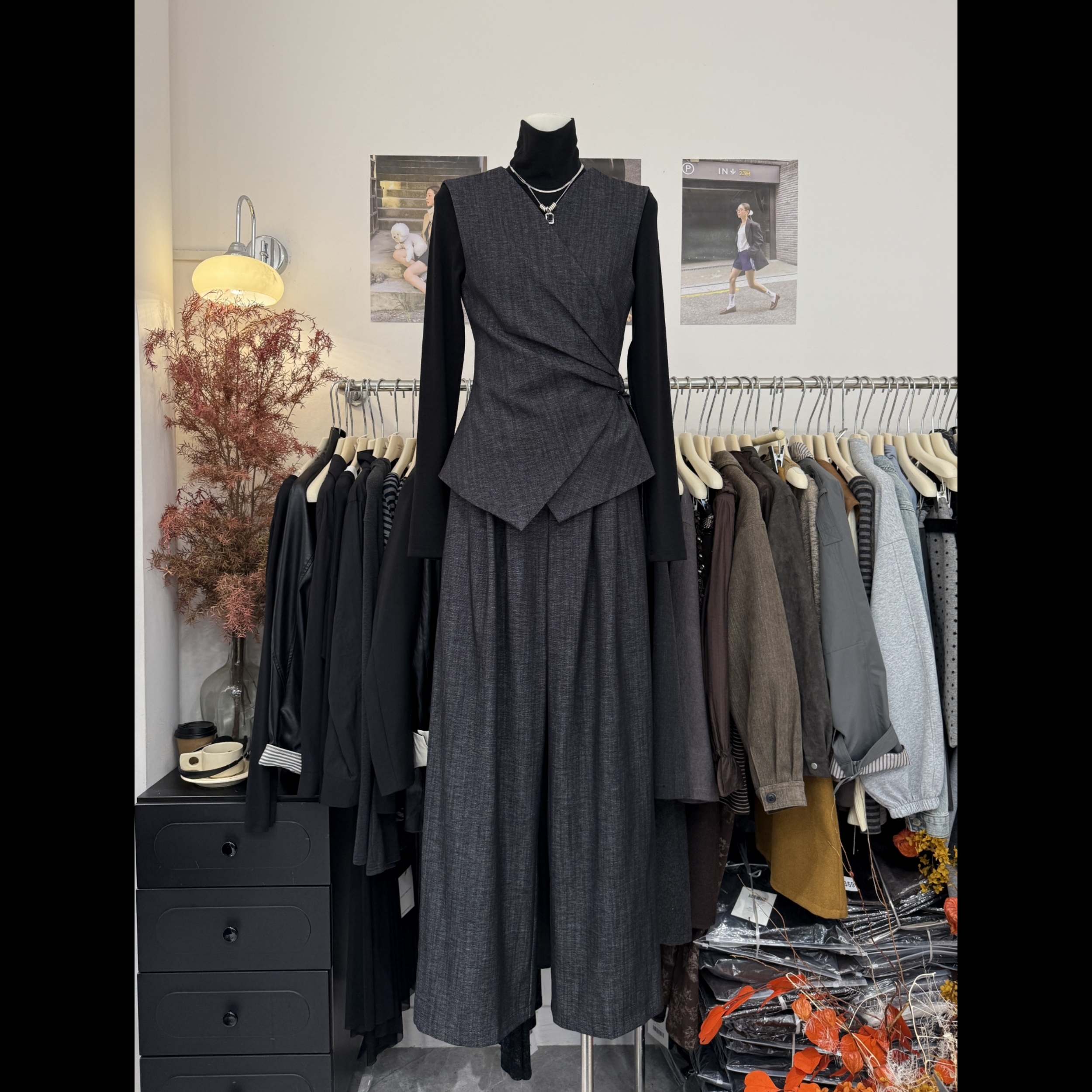 高级V领收腰无袖上衣阔腿裤套装