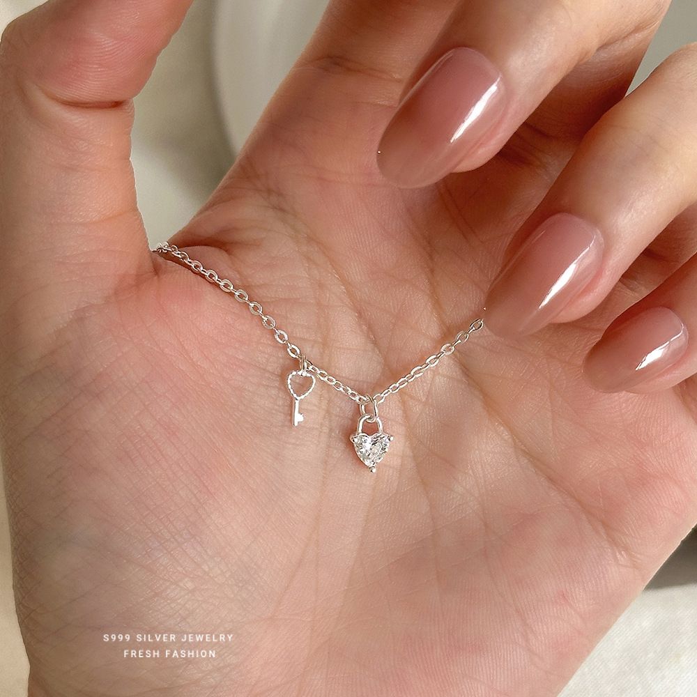 s999纯银爱心锆石钥匙项链女款时尚百搭气质小众设计感足银锁骨链