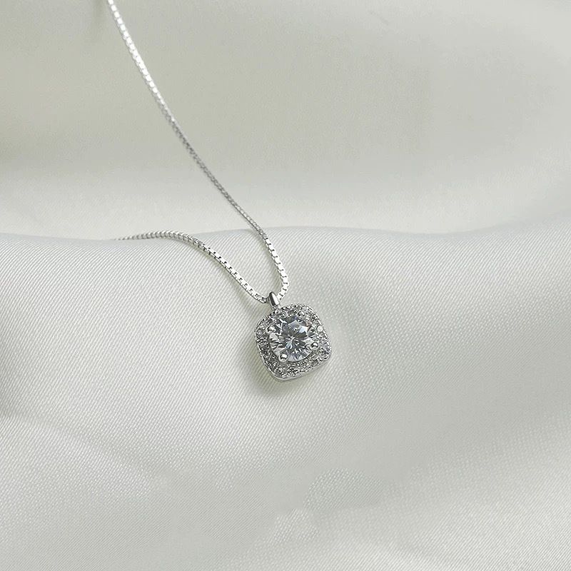 S925纯银锆石项链女生时尚轻奢小众设计感颈链2025新款爆款锁骨链