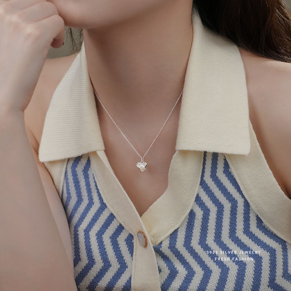 淡水珍珠不规则爱心项链女ins风轻奢百搭设计感s925纯银锁骨链