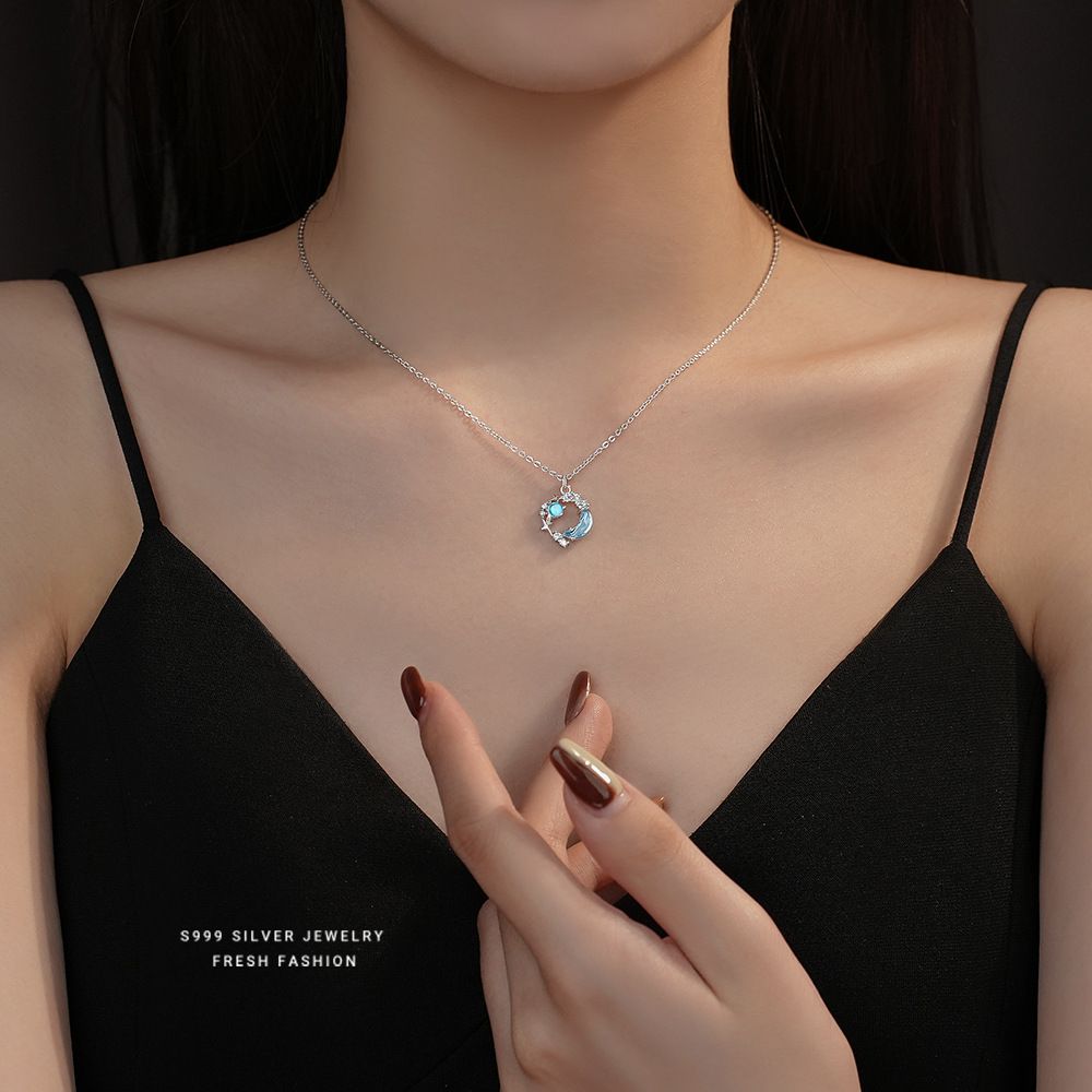 S999足银月亮项链女小众时尚气质锁骨链秋冬高颜饰品生日礼物