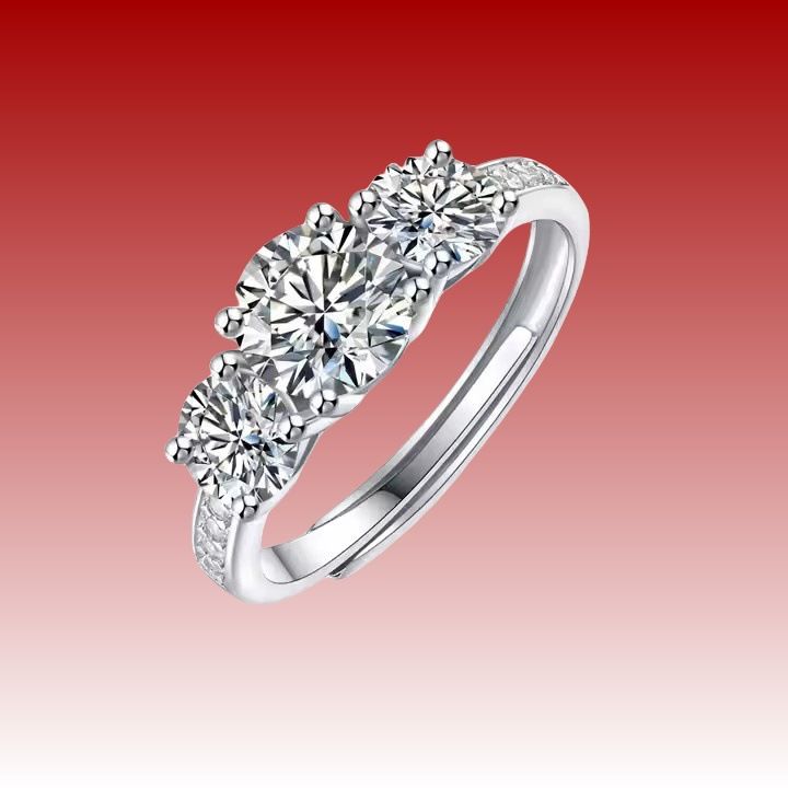 亚马逊饰品S925纯银D色莫桑石戒指女优雅1克拉三排钻创意对戒