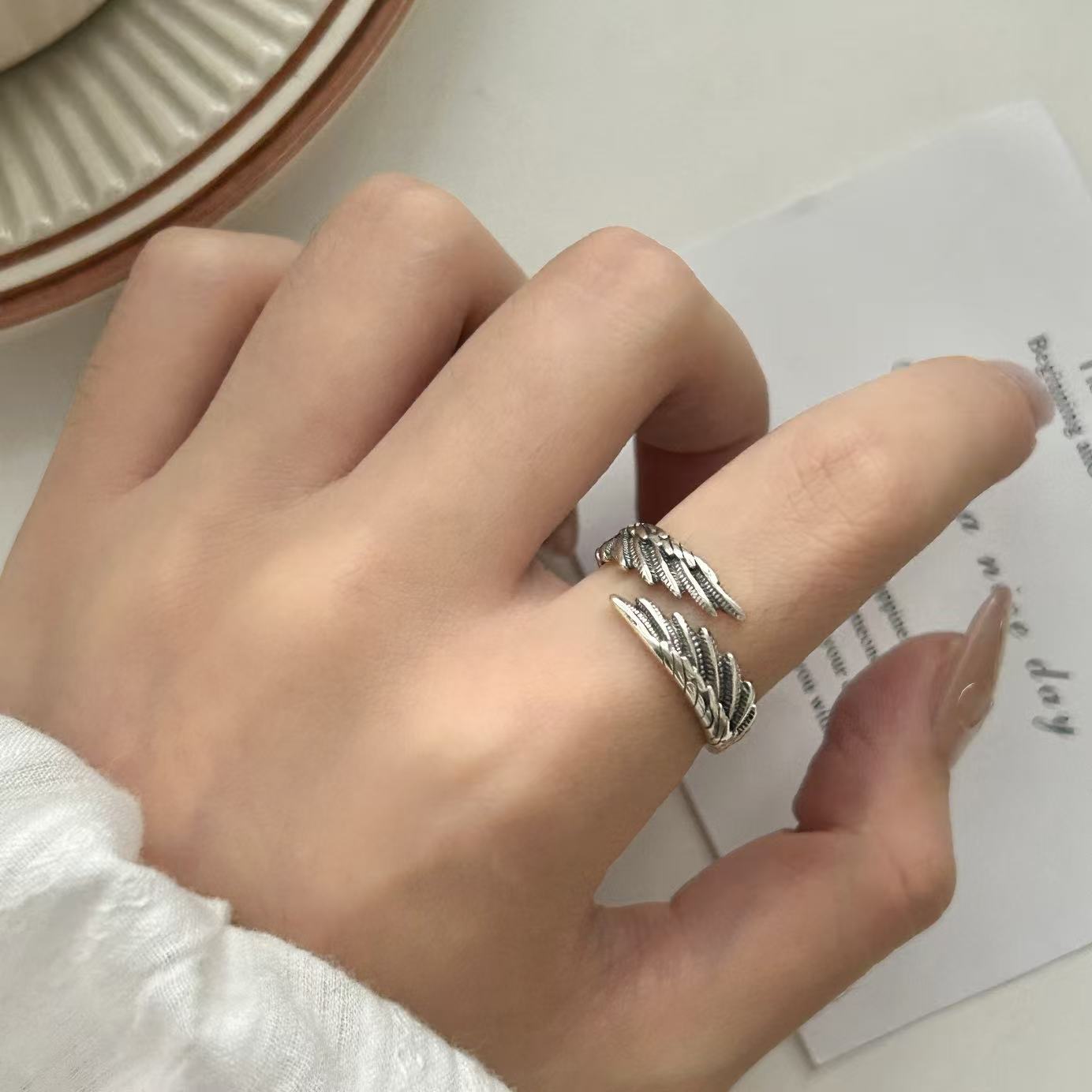 S925银韩版复古戒指简约小众设计百搭翅膀羽毛食指指环情侣对戒