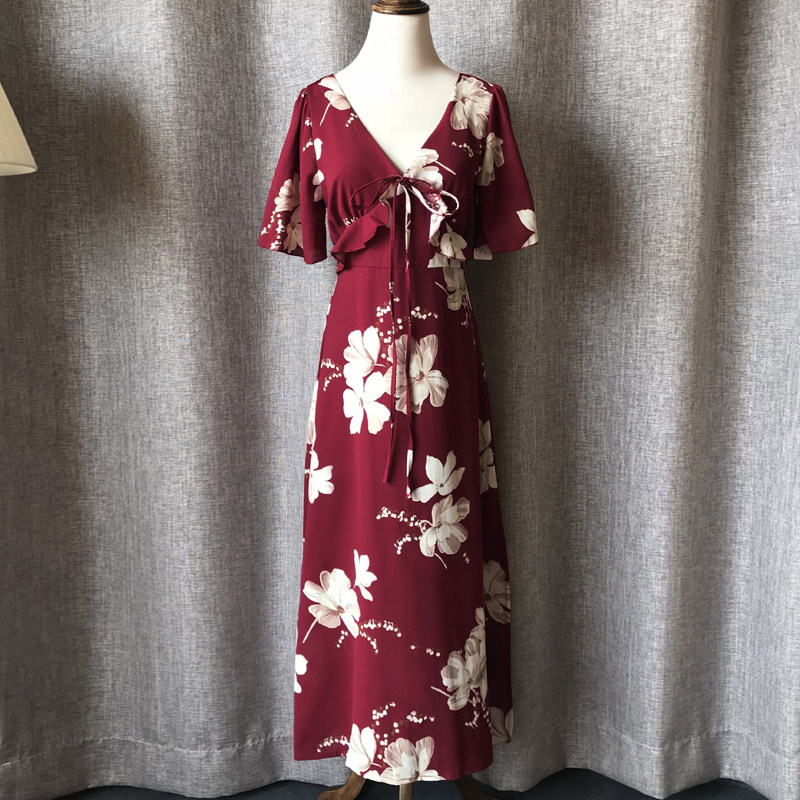 2021春装新款海边度假连衣裙高腰ins超火的裙子V领长裙女夏沙滩裙