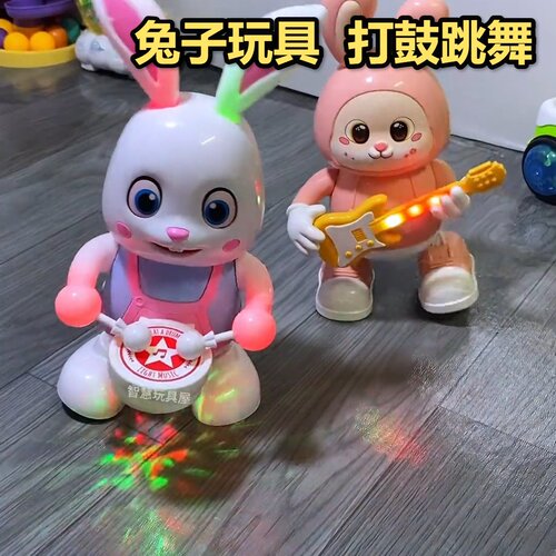 婴儿玩具打鼓跳舞兔宝宝居家抬头训练电动小兔子抖音新款萌兔吉他