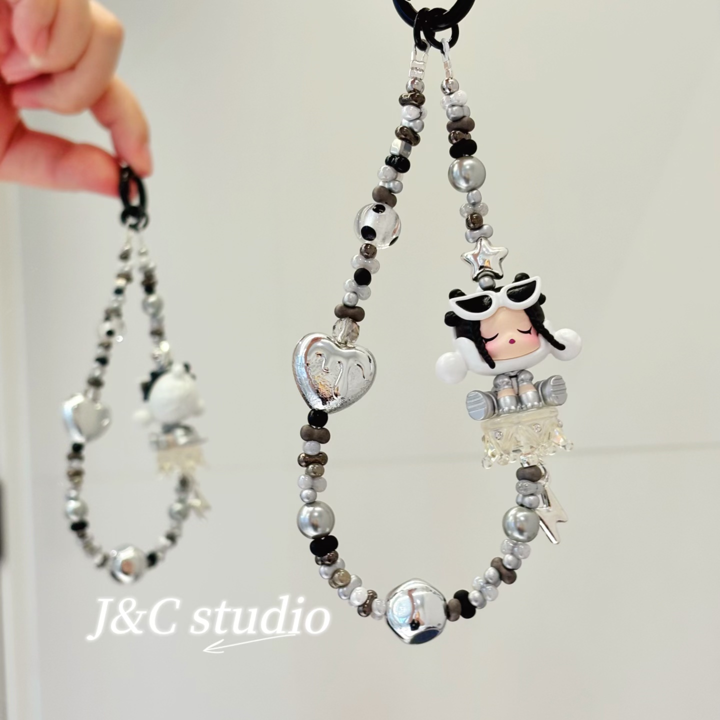 泡泡玛特正版上海限定sp萌粒侬好上海挂件钥匙扣原创手机链挂绳