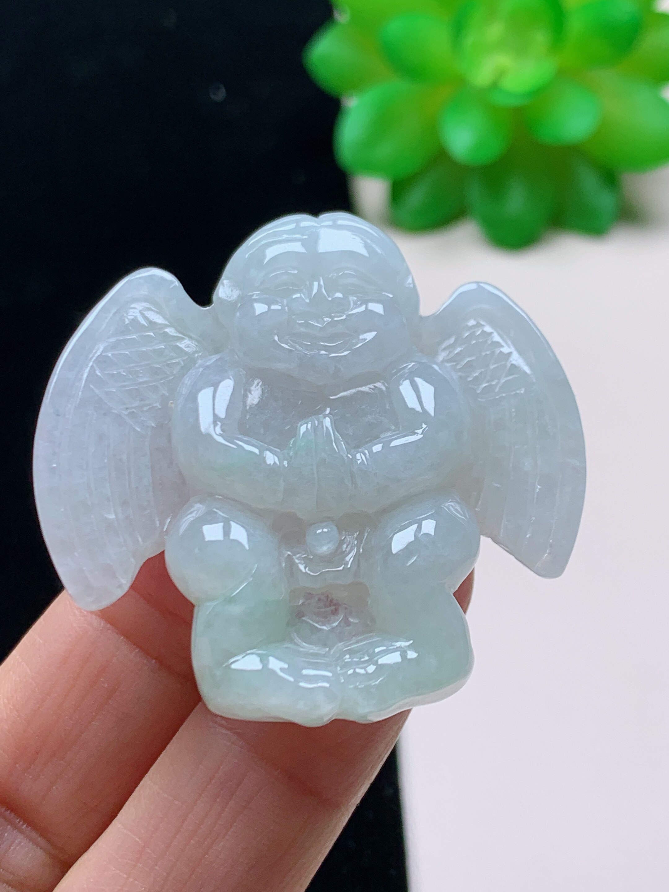 翡翠a货小天使玉吊坠缅甸玉浅绿挂件宝宝玉坠挂件