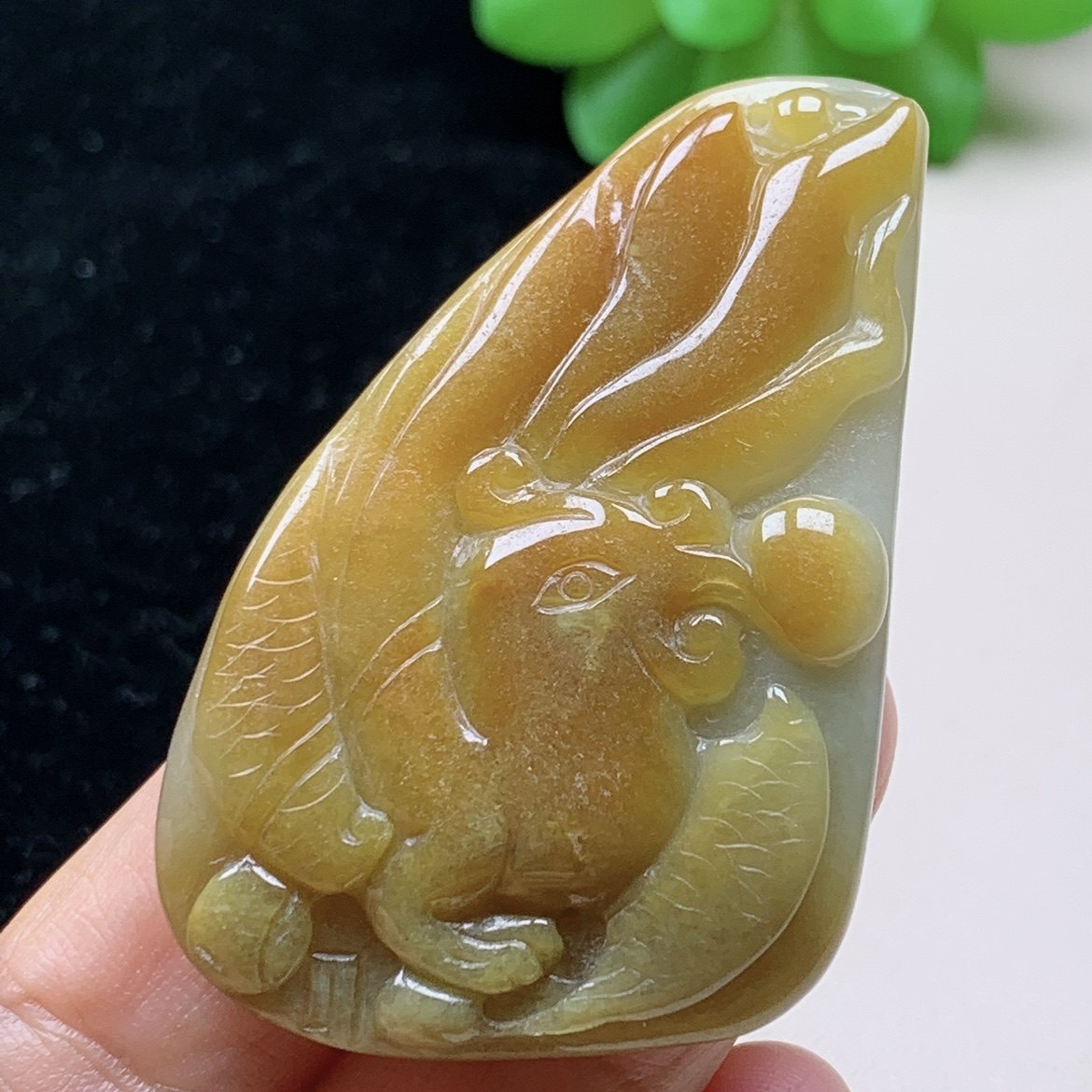 a货翡翠凤凰 黄翡巧雕富贵鸟吊坠缅甸玉石吊坠挂件