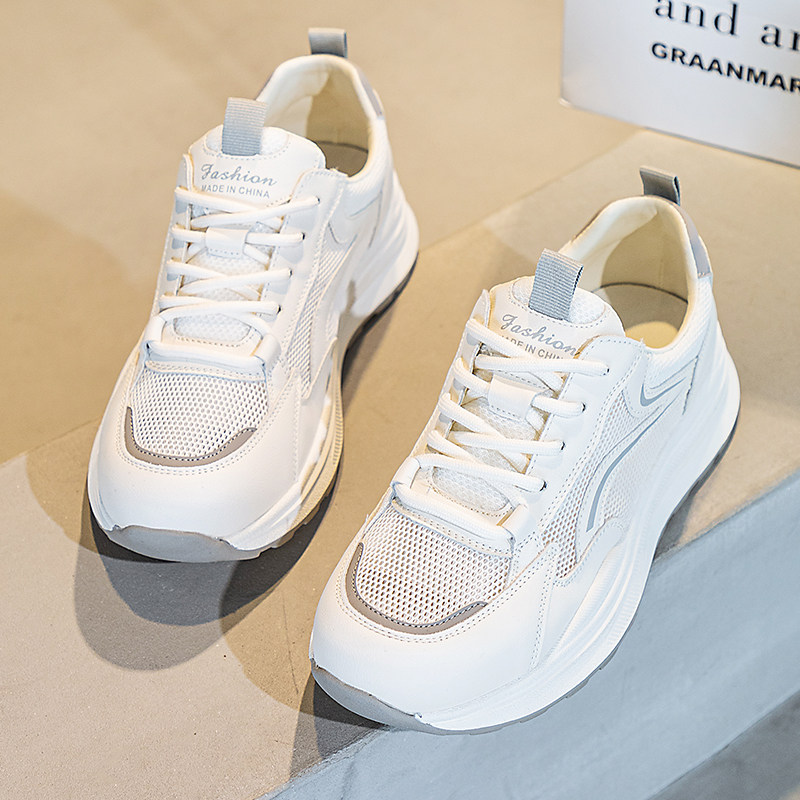 真皮大码女鞋41-43百搭透气网面小白鞋软底轻便镂空42运动休闲鞋,女鞋,时尚休闲鞋,淘宝优惠券,粉丝福利购,淘宝优惠卷