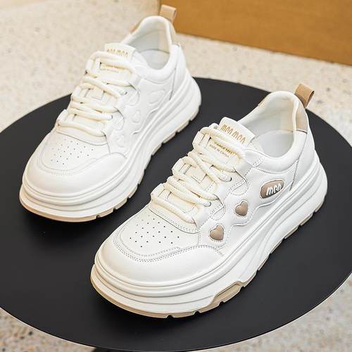 大码女鞋40厚底小白鞋女2025春季新款41学院风丑萌42运动43潮板鞋