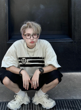 waikei we11done短袖t恤男女夏季上衣喷墨字母美式潮牌百搭半袖