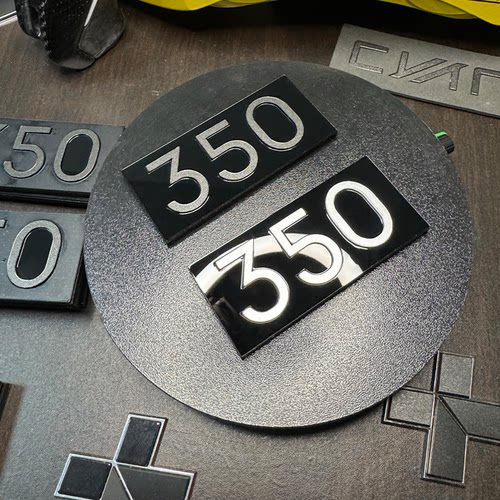 领克350P中网性能车标装饰火山灰哑光银cyan03+TCR