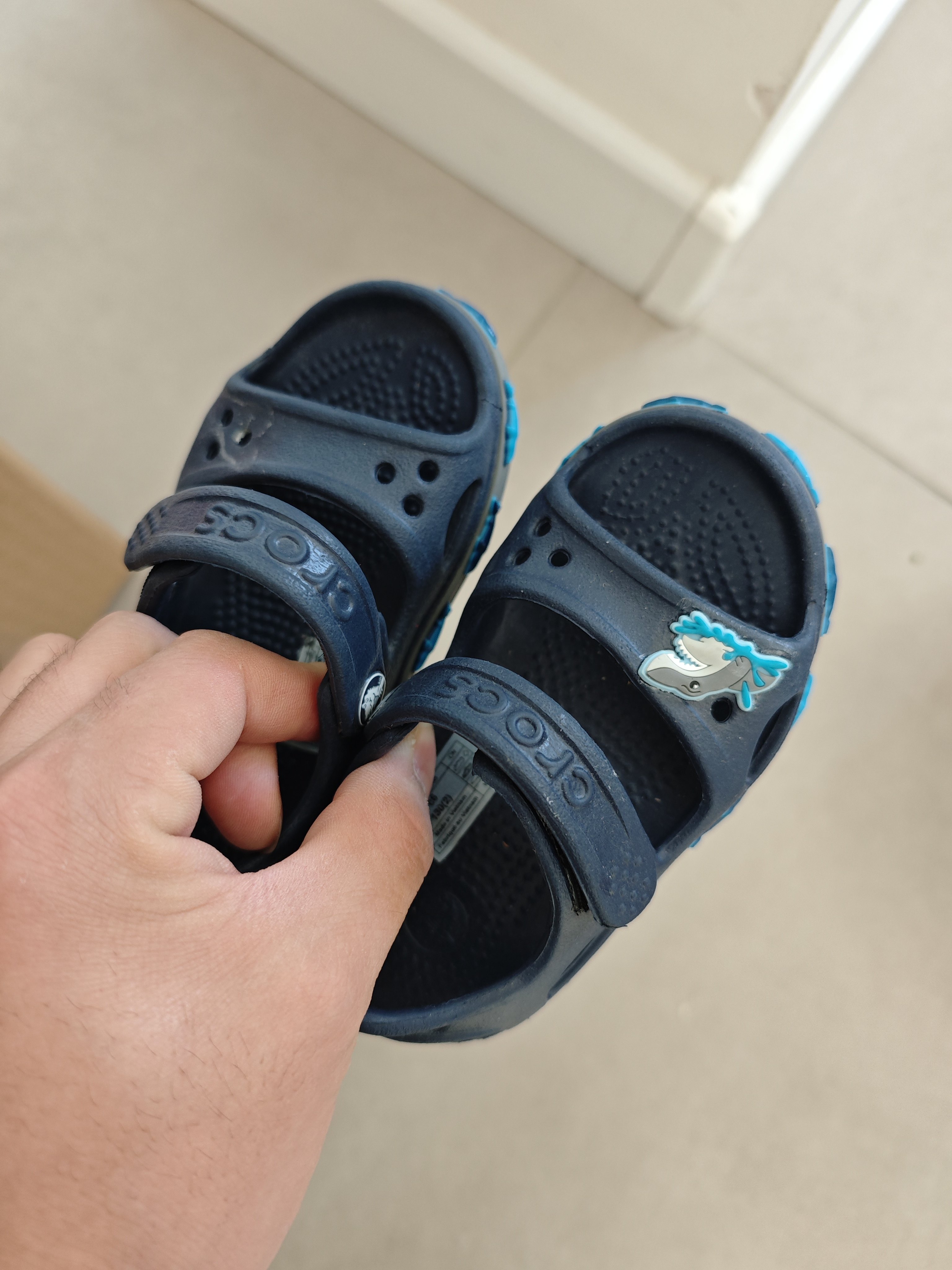 儿童凉鞋