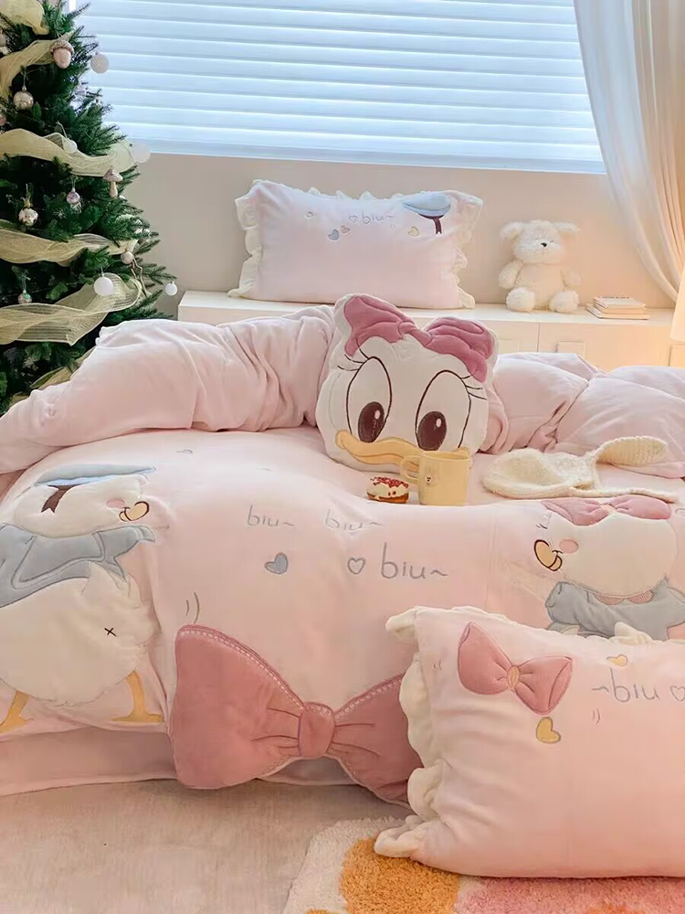 贴布绣四件套加厚牛奶绒卡通