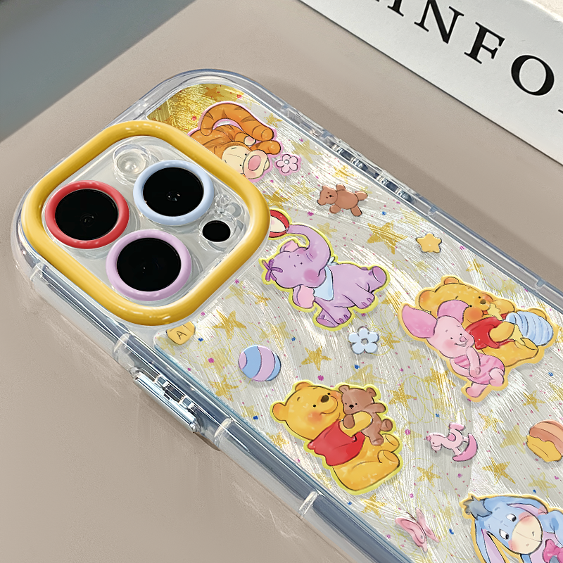 满屏维尼熊和小猪适用苹果17pro奶油羽纱纹卡通手机壳iphone16pro可爱华为苹果13创意可爱保护套14ProMax