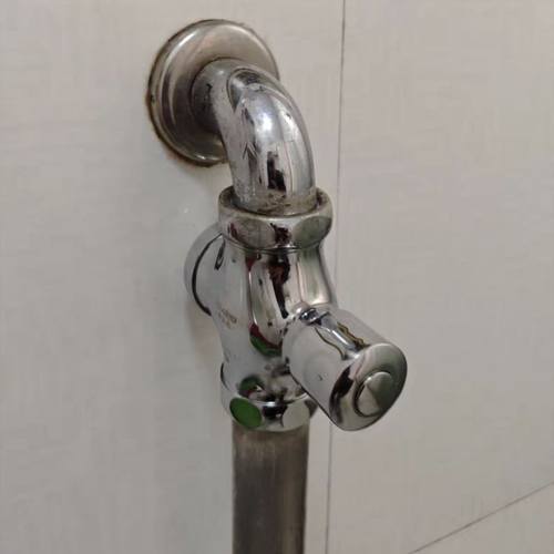 厕所蹲便器手按式冲洗阀阀芯卫生间脚踩式冲洗阀阀芯冲水阀配件