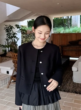 DIGM | 2025秋季法式高级感名媛小香风圆领羊毛短款外套女A32031