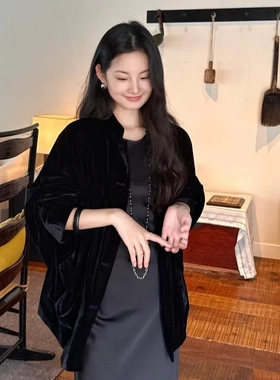 DIGM | 2025秋季新中式轻国风慵懒丝绒宽松纽扣开衫外套女A19508