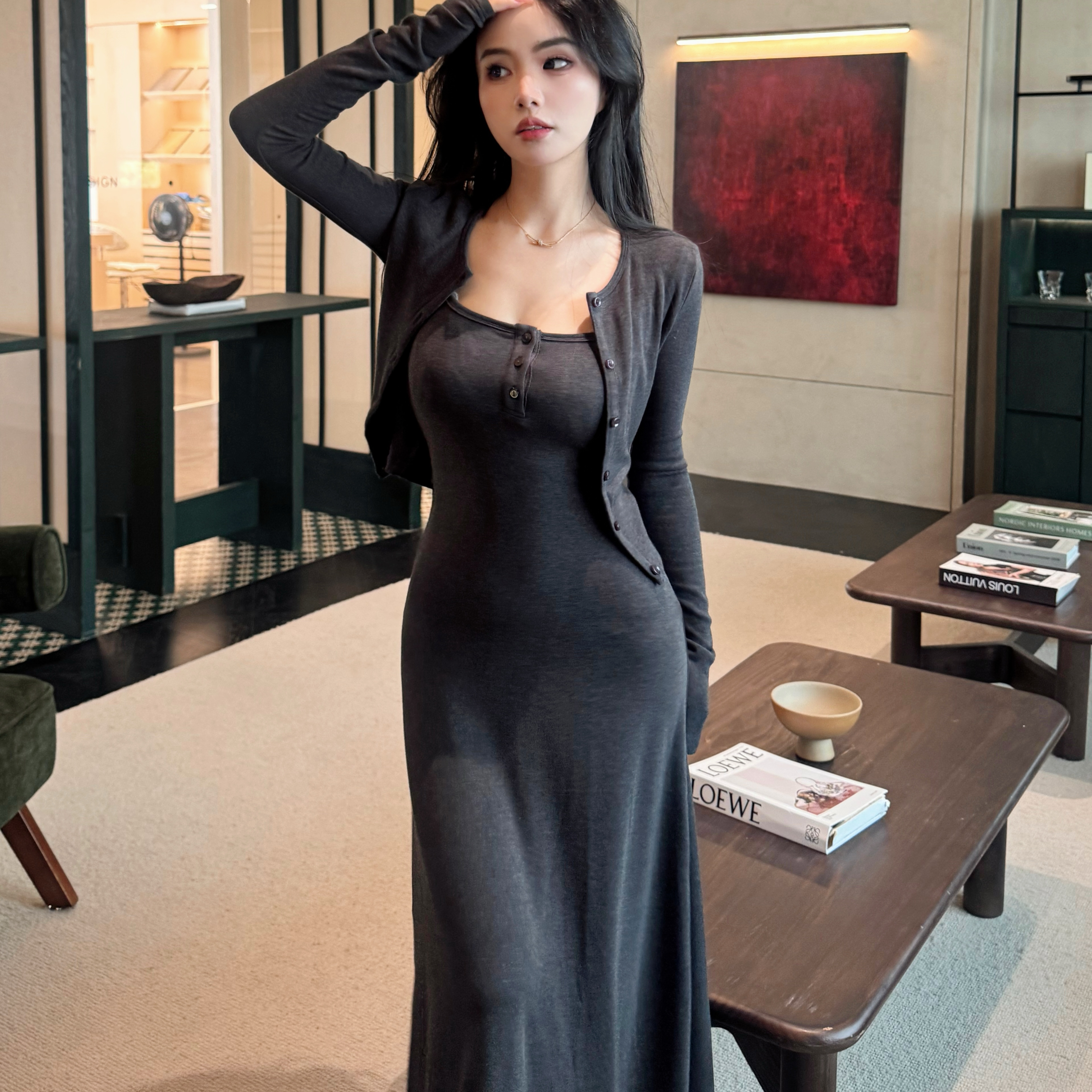 自在小个子灰色收腰显瘦中长吊带连衣裙女修身开衫针织外套两件套