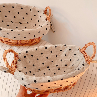 布艺波点藤编收纳筐家用编织桌面杂物化妆品整理收纳篮子
