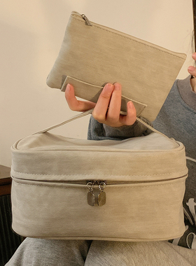 化妆包女便携大容量2025新款高级感护肤品收纳袋旅行ins风洗漱包