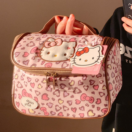 便携外出豹纹hellokitty化妆包女大容量旅行收纳袋洗漱包2026新款