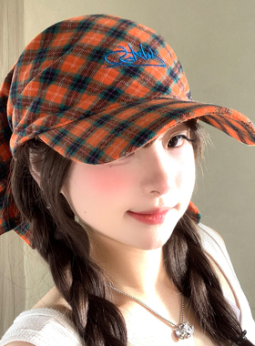 红色格子纹绑带头巾鸭舌帽子女春夏小众设计感显脸小遮阳棒球帽潮
