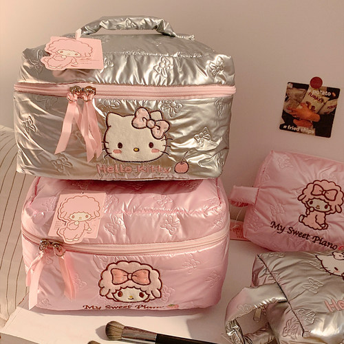 三丽鸥可爱手提化妆包大容量