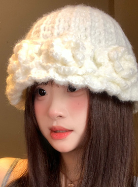 高级感白色花朵帽子女冬2025新款保暖毛线针织帽大头围韩版渔夫帽
