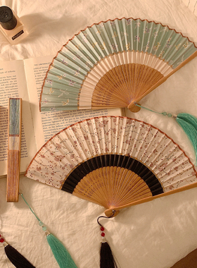 高品质新中式碎花折叠扇子女夏天便携中国风古风汉服舞蹈竹扇家用