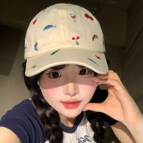 可爱卡通刺绣棒球帽女显脸小