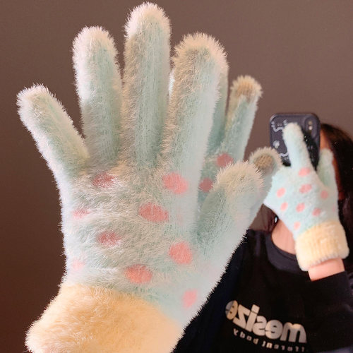 可爱拼色波点毛绒针织五指手套