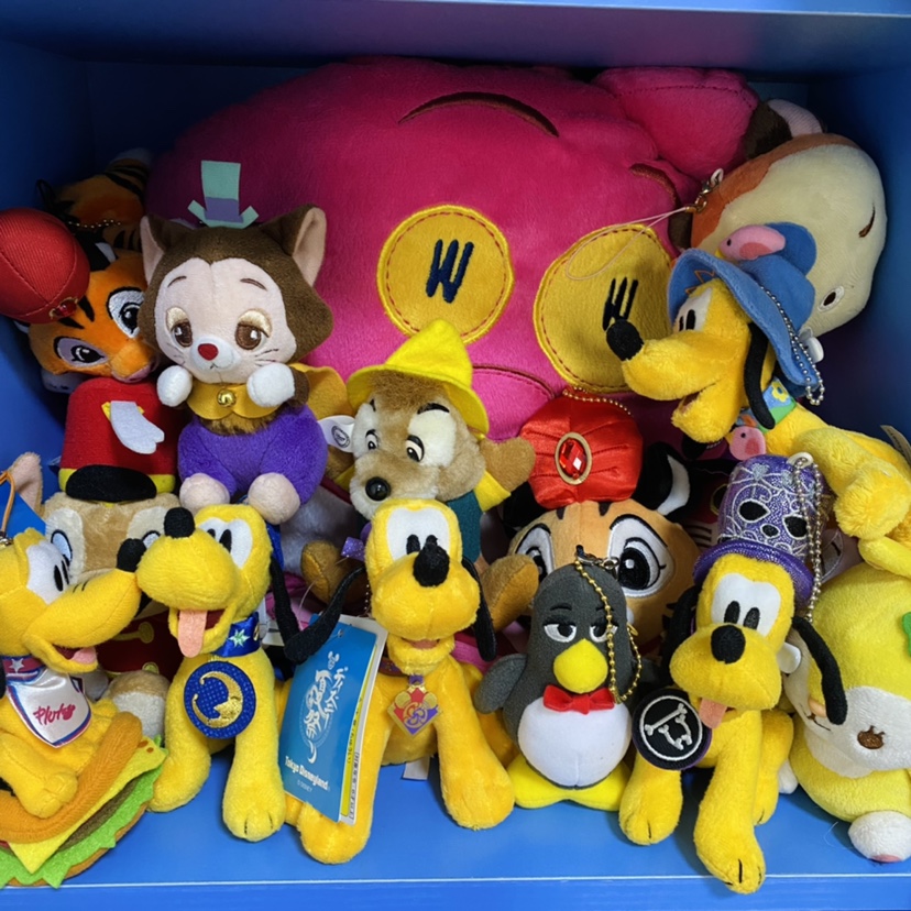 东京迪士尼商店 企鹅阿拉丁老虎布鲁托毛绒挂件柴郡猫抱枕公仔