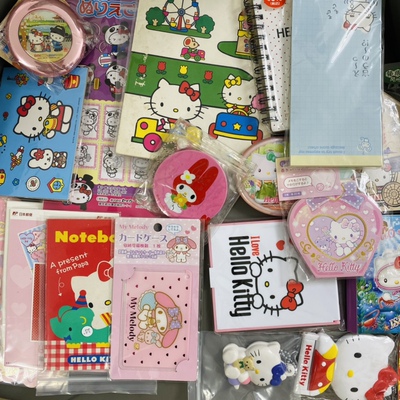 hello Kitty 笔记本便签明信片贴纸镜子周边美乐蒂卡包