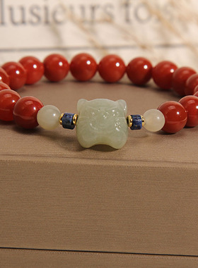 天然南红玛瑙和田玉生肖老虎手串