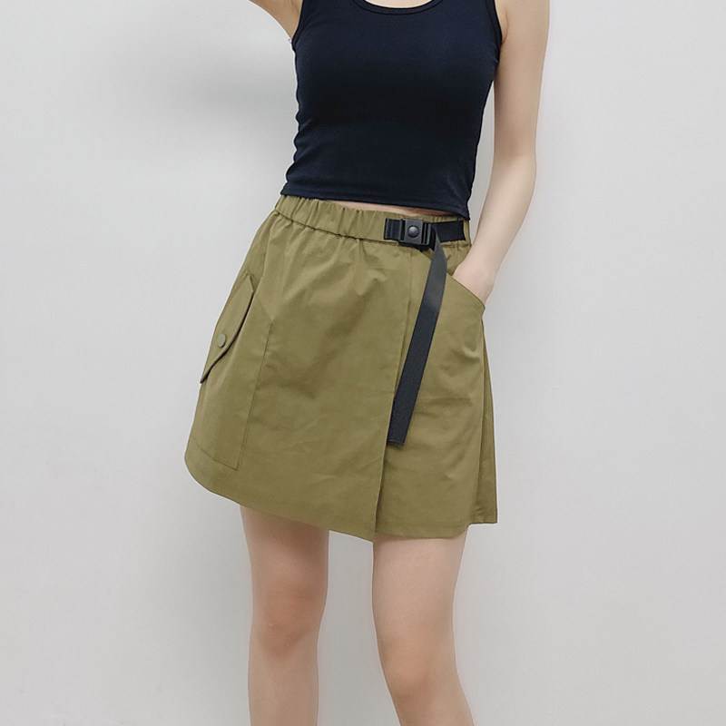 露营工装裙裤女夏薄款2026新款军绿色休闲小个子高腰显瘦山系短裤
