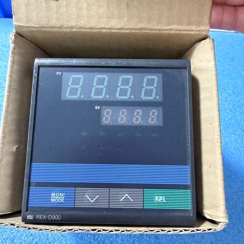 可维修RKC温控器REX-D900，型号D900F-NDN-N-议价