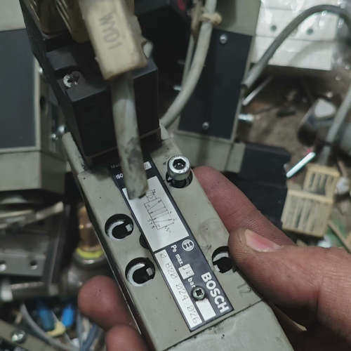 bosch电磁阀0820024082026和rexr.询价