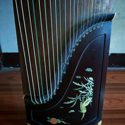 古筝,,使用痕迹,260上门自提,需.询价