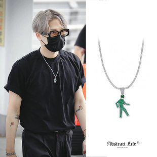王嘉尔同款小绿人项链绿钻行人吊坠小众潮牌嘻哈百搭Autumn Daze