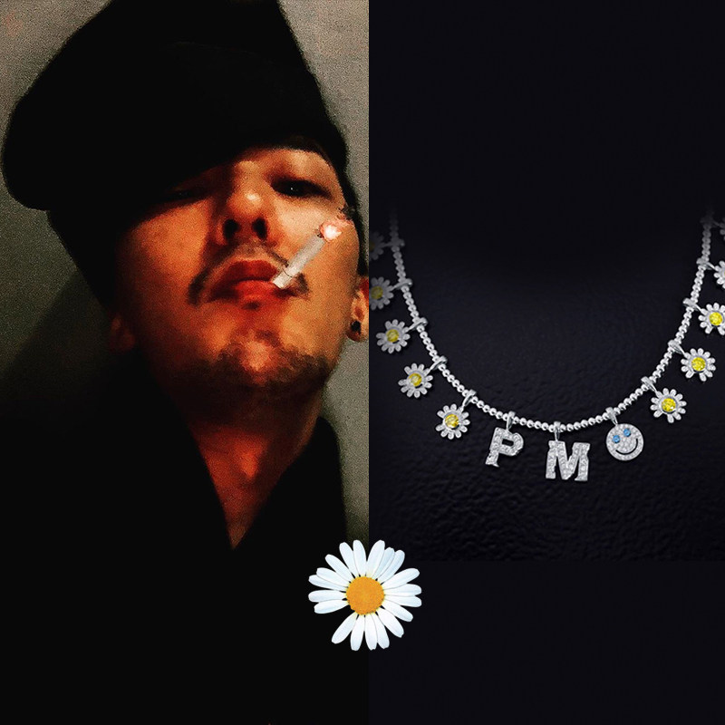 gd权志龙同款雏菊pmo字母笑脸eyefunny项链吊坠个性百搭小众设计