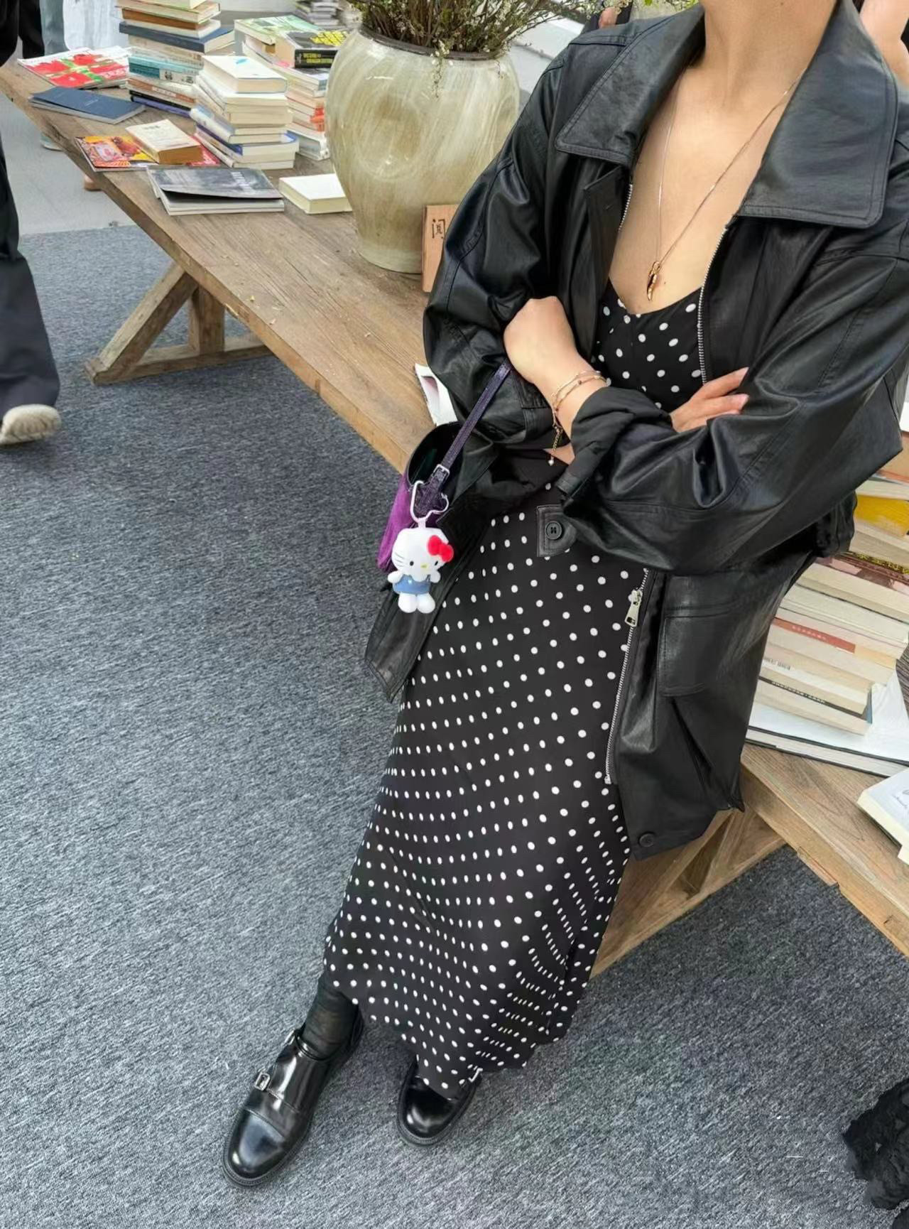 法式优雅黑色真丝复古风波点吊带连衣裙 气质女神西装内搭长裙子