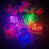 亚克力充电闪光吊牌酒吧KTV气氛道具雕刻印刷定制LED发光工作挂牌