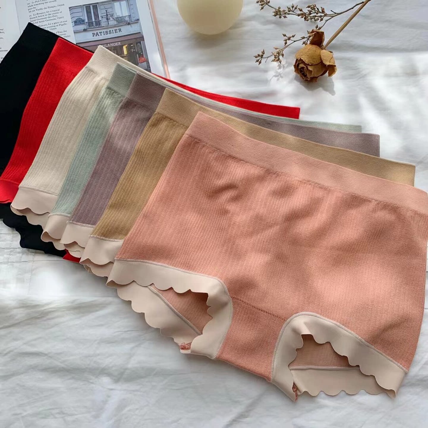 新款平角内裤女士中腰包臀无缝莫棉四角裤蚕丝裆透气2026性感舒适