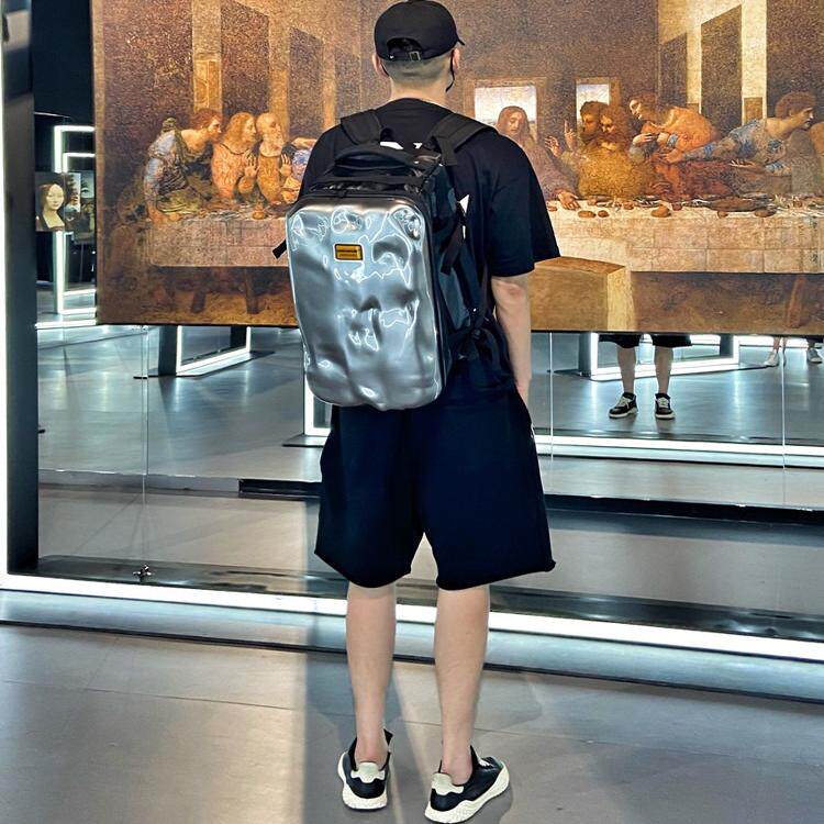 双肩包男潮流ins防水摩托车头盔机车包短途运动旅行骑行健身背包