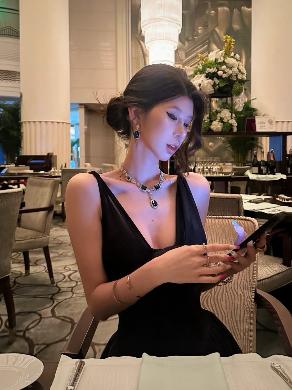 千金甜酷璀璨满钻锆石水滴项链耳坠饰品百搭绝美方形复古精致套装