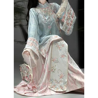 春秋新款白菜重工刺绣清汉女套装