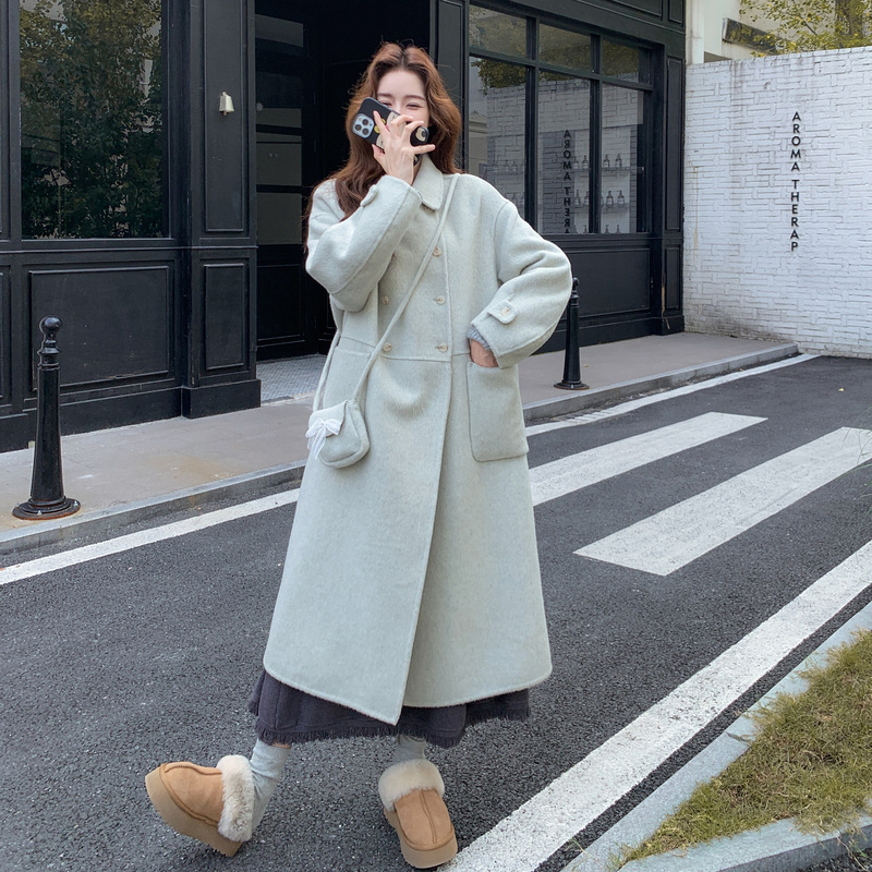 实拍浅绿色双面呢羊毛外套2025冬新款显瘦长款流行巨好看超火大衣