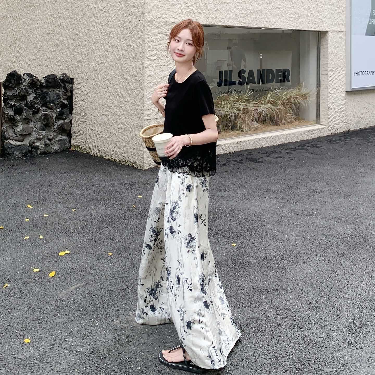 复古慵懒风套装女2025夏季新款黑色蕾丝拼接短袖印花阔腿裤