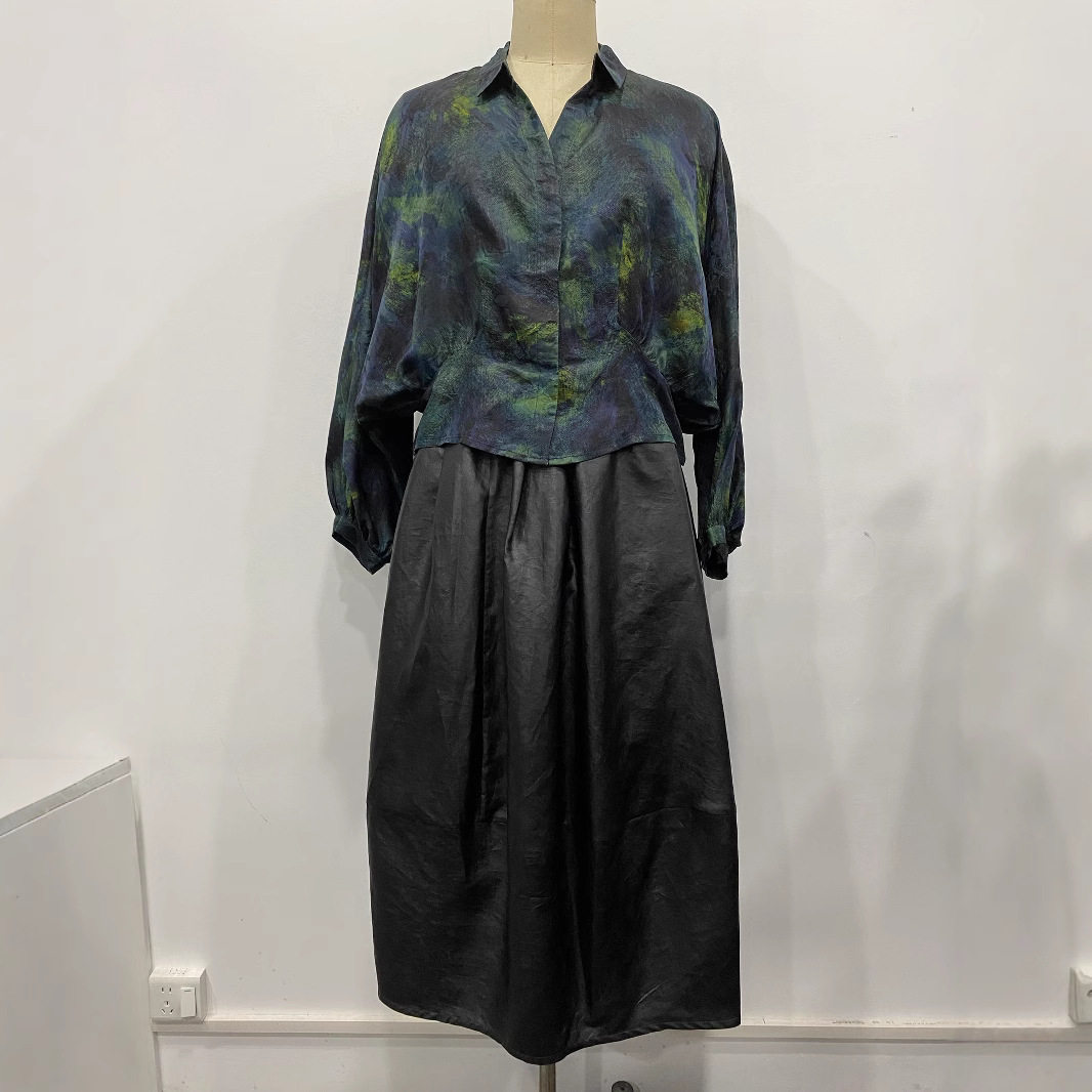 香云纱女式衬衫夏季新品100%桑蚕丝文艺复古油画宽松蝙蝠袖开衫潮